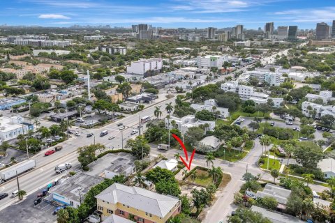 Propiedad comercial en venta en Fort Lauderdale, Florida, 230.4 m2 № 2249545 - foto 17