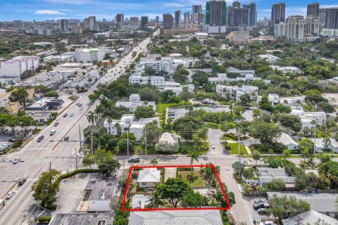 Propiedad comercial en venta en Fort Lauderdale, Florida, 230.4 m2 № 2249545 - foto 11