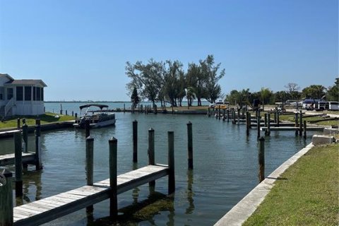 Terreno en venta en Englewood, Florida № 2148424 - foto 3