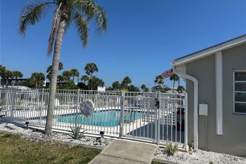 Terreno en venta en Englewood, Florida № 2148424 - foto 7