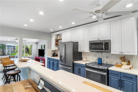House in Fort Lauderdale, Florida 3 bedrooms, 128.67 sq.m. № 1877543 - photo 8
