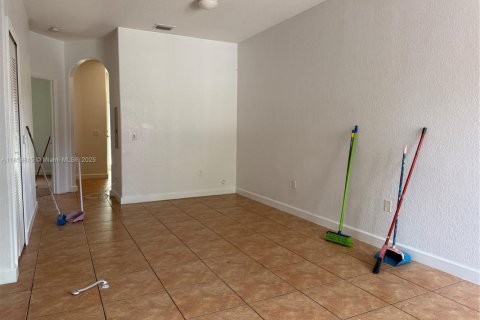 Condo in Homestead, Florida, 2 bedrooms  № 1888786 - photo 3
