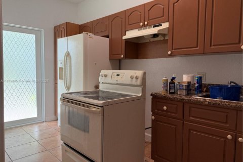 Condo in Homestead, Florida, 2 bedrooms  № 1888786 - photo 5