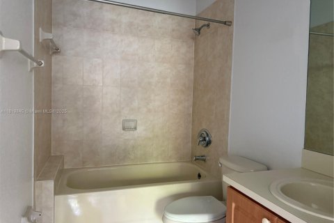 Condo in Homestead, Florida, 2 bedrooms  № 1888786 - photo 7