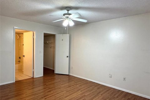 Condominio en alquiler en Tampa, Florida, 2 dormitorios, 84.73 m2 № 1903915 - foto 11