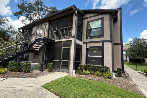 Condominio en alquiler en Tampa, Florida, 2 dormitorios, 84.73 m2 № 1903915 - foto 1