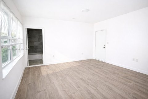 Appartement à louer à Miami, Floride: 39.48 m2 № 2080951 - photo 3