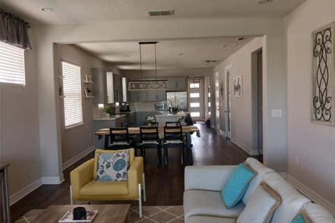Villa ou maison à vendre à Kissimmee, Floride: 3 chambres, 189.06 m2 № 2098908 - photo 22