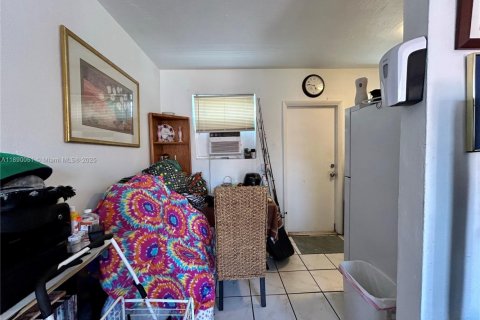 Купить коммерческую недвижимость в Опа-Локка, Флорида № 2021374 - фото 9