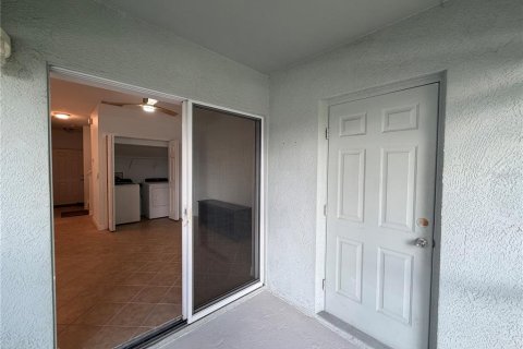 Touwnhouse à vendre à Bradenton, Floride: 2 chambres, 107.77 m2 № 2376886 - photo 13