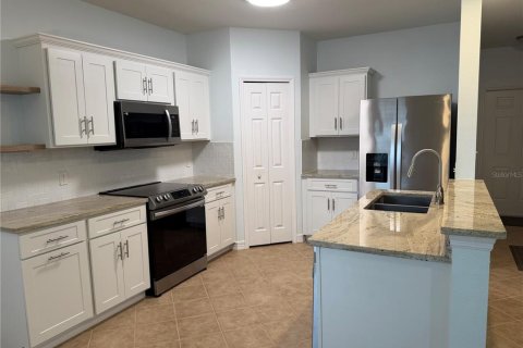 Touwnhouse à vendre à Bradenton, Floride: 2 chambres, 107.77 m2 № 2376886 - photo 10
