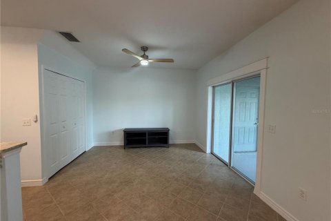 Touwnhouse à vendre à Bradenton, Floride: 2 chambres, 107.77 m2 № 2376886 - photo 7
