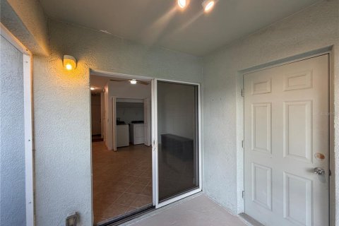 Touwnhouse à vendre à Bradenton, Floride: 2 chambres, 107.77 m2 № 2376886 - photo 11