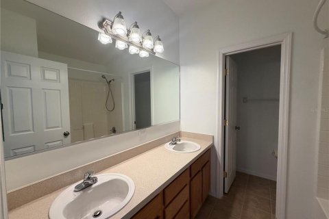 Touwnhouse à vendre à Bradenton, Floride: 2 chambres, 107.77 m2 № 2376886 - photo 19