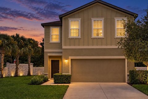 House in Sanford, Florida 4 bedrooms, 192.21 sq.m. № 2285554