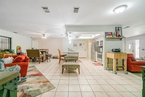 Casa en venta en Apopka, Florida, 3 dormitorios, 207.82 m2 № 1786095 - foto 14