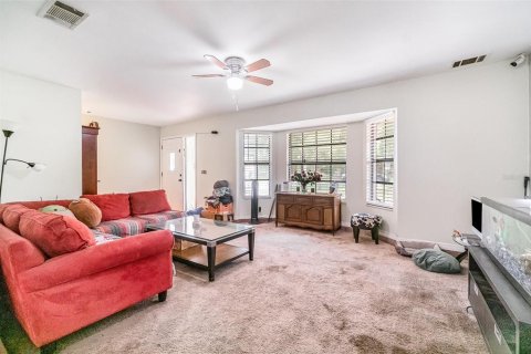Casa en venta en Apopka, Florida, 3 dormitorios, 207.82 m2 № 1786095 - foto 4