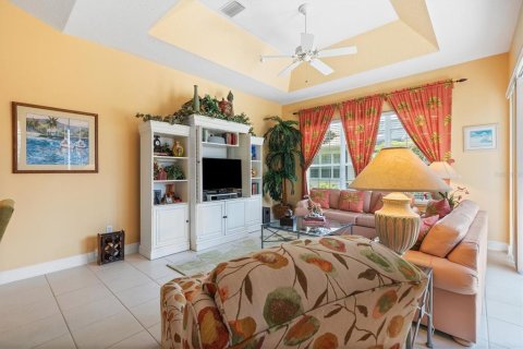 Casa en venta en The Villages, Florida, 3 dormitorios, 216.65 m2 № 2222588 - foto 18