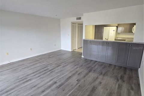Condominio en alquiler en Tierra Verde, Florida, 1 dormitorio, 73.39 m2 № 2425526 - foto 18