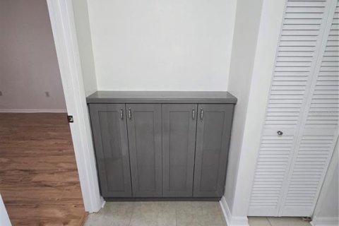 Condominio en alquiler en Tierra Verde, Florida, 1 dormitorio, 73.39 m2 № 2425526 - foto 9