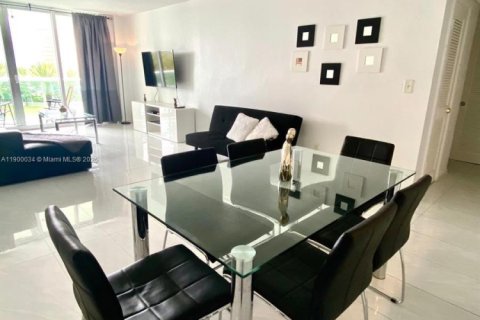 Condo in Sunny Isles Beach, Florida, 1 bedroom  № 2081667 - photo 10