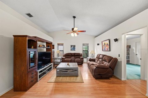 House in Lakeland, Florida 3 bedrooms, 182.46 sq.m. № 2123716 - photo 12