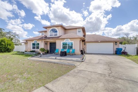 House in Spring Hill, Florida 4 bedrooms, 215.07 sq.m. № 2116709