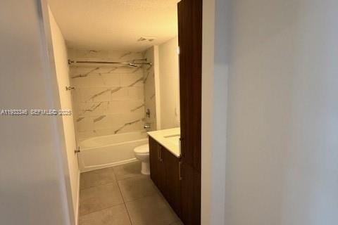 Снять в аренду виллу или дом в Майами, Флорида 1 спальня, № 1991209 - фото 3