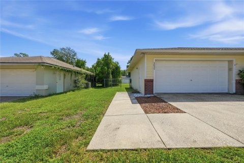 Villa ou maison à vendre à Ocala, Floride: 3 chambres, 128.21 m2 № 2272759 - photo 4