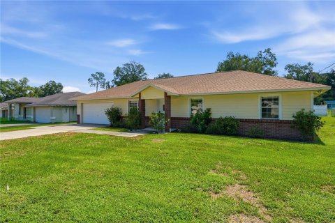 Villa ou maison à vendre à Ocala, Floride: 3 chambres, 128.21 m2 № 2272759 - photo 5
