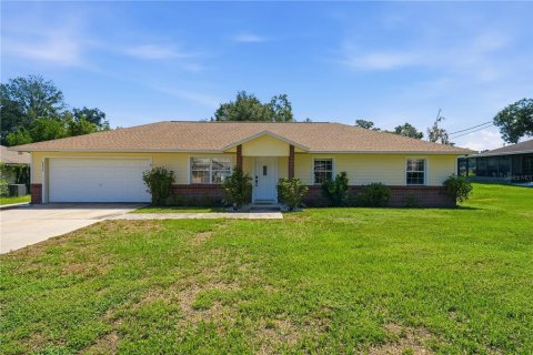 House in Ocala, Florida 3 bedrooms, 128.21 sq.m. № 2272759