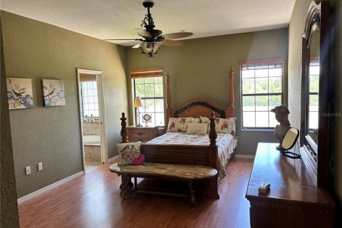 House in Mount Dora, Florida 3 bedrooms, 224.17 sq.m. № 1827888 - photo 16
