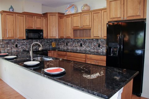 House in Mount Dora, Florida 3 bedrooms, 224.17 sq.m. № 1827888 - photo 4