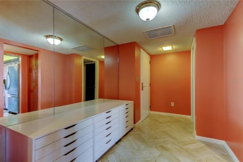 Condominio en venta en Clearwater, Florida, 2 dormitorios, 143.07 m2 № 1616805 - foto 4