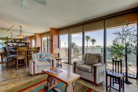 Condominio en venta en Clearwater, Florida, 2 dormitorios, 143.07 m2 № 1616805 - foto 6