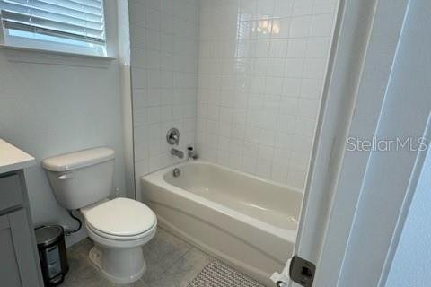Villa ou maison à louer à Clermont, Floride: 4 chambres, 268.02 m2 № 1876842 - photo 14