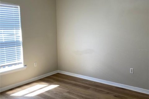Apartment in Winter Haven, Florida 3 bedrooms, 99.87 sq.m. № 2198535 - photo 5