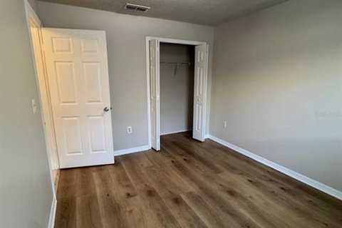 Apartment in Winter Haven, Florida 3 bedrooms, 99.87 sq.m. № 2198535 - photo 15