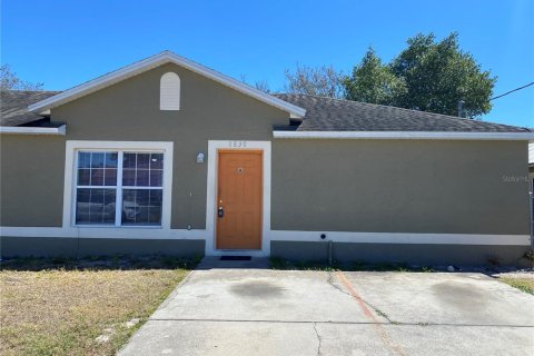 Apartment in Winter Haven, Florida 3 bedrooms, 99.87 sq.m. № 2198535