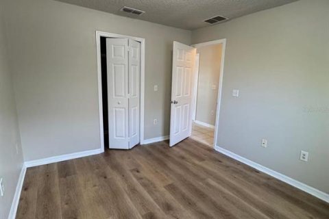 Apartment in Winter Haven, Florida 3 bedrooms, 99.87 sq.m. № 2198535 - photo 18