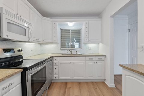 Купить кондоминиум в Порт-Оранж, Флорида 6 комнат, 114.18м2, № 1675239 - фото 10
