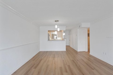 Купить кондоминиум в Порт-Оранж, Флорида 6 комнат, 114.18м2, № 1675239 - фото 19