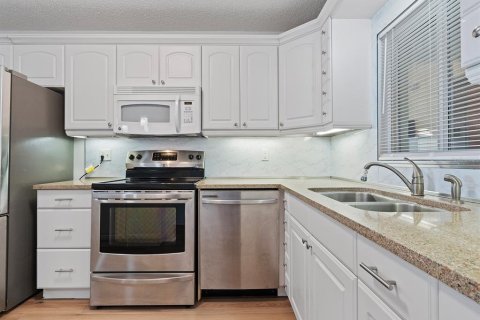 Купить кондоминиум в Порт-Оранж, Флорида 6 комнат, 114.18м2, № 1675239 - фото 11