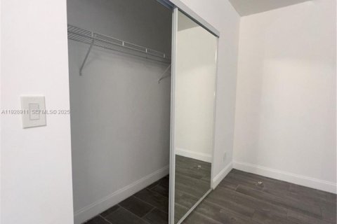 Casa en alquiler en Miami, Florida, 1 dormitorio № 1987867 - foto 7