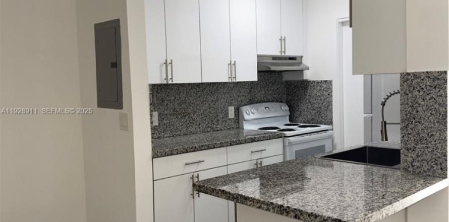 Casa en Miami, Florida 1 dormitorio № 1987867