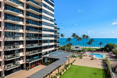 Condo in Miami Beach, Florida, 2 bedrooms  № 2056259 - photo 3