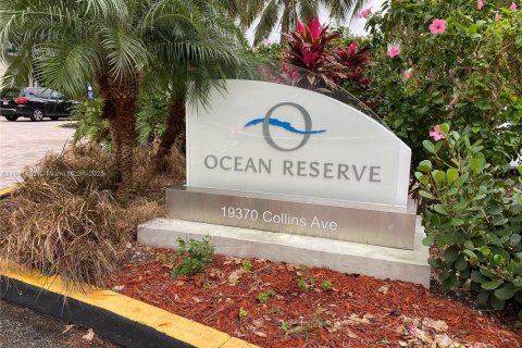 Купить кондоминиум в Санни-Айлс-Бич, Флорида 1 спальня, 93.37м2, № 1967323 - фото 23