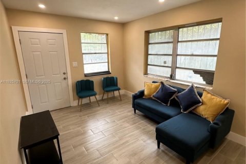 Appartement à louer à Miami, Floride: 2 chambres, 207.54 m2 № 1986091 - photo 13