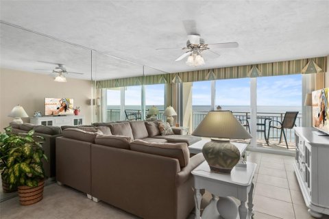 Condominio en venta en Daytona Beach Shores, Florida, 2 dormitorios, 126.63 m2 № 1913216 - foto 3