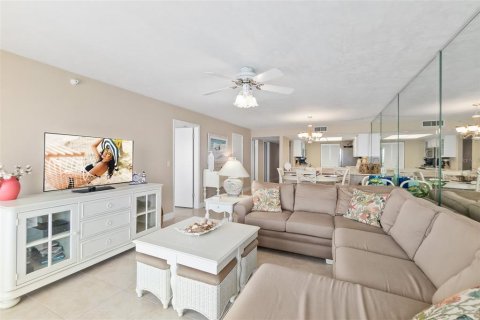 Condominio en venta en Daytona Beach Shores, Florida, 2 dormitorios, 126.63 m2 № 1913216 - foto 9